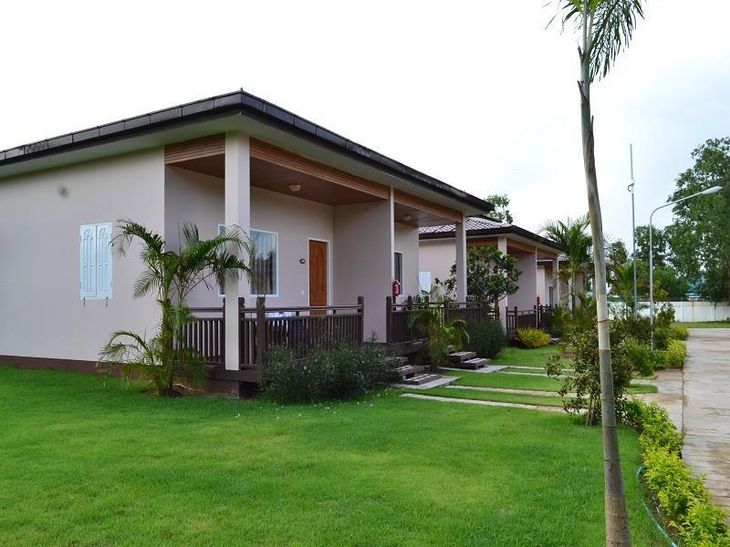 Famous Hotel Bago Exterior foto