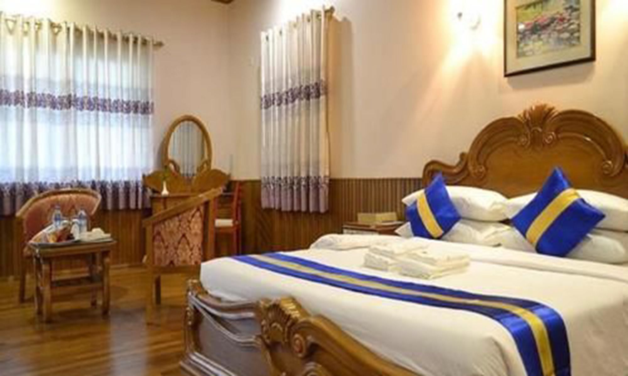 Famous Hotel Bago Exterior foto