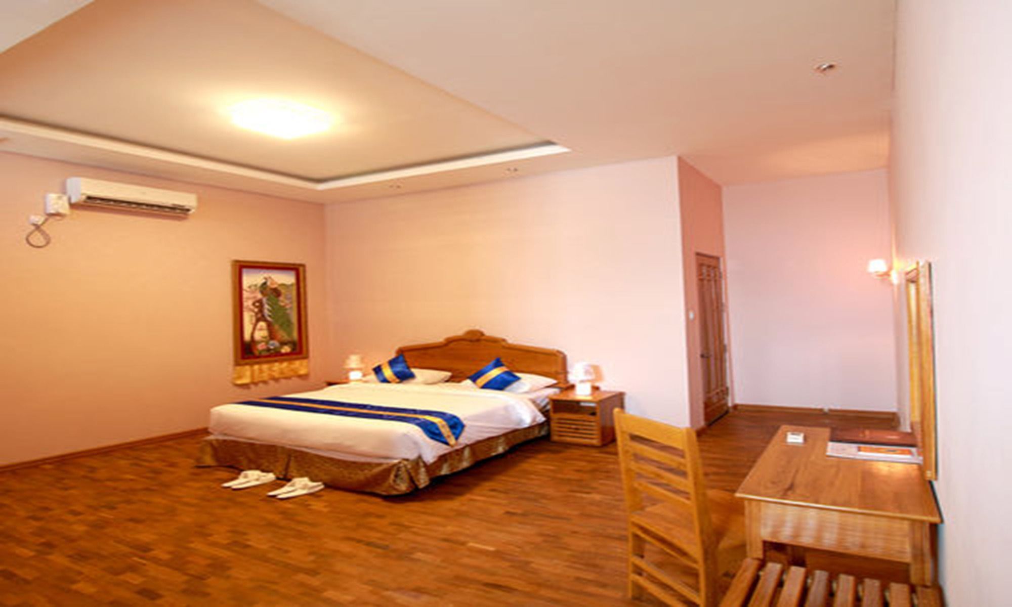 Famous Hotel Bago Exterior foto