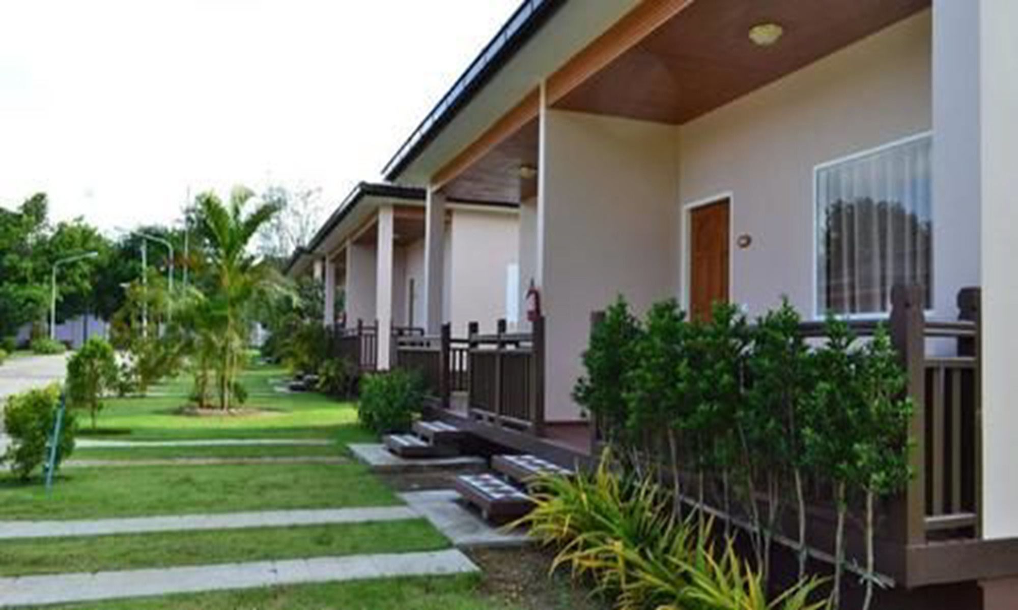 Famous Hotel Bago Exterior foto